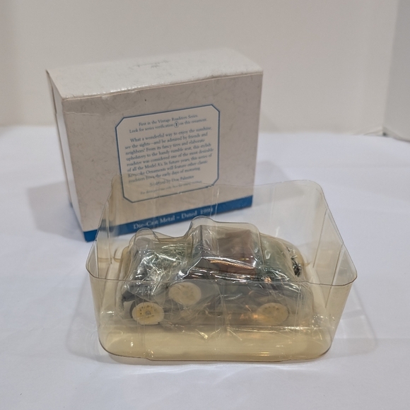 1998 Hallmark "1931 Ford Model A Roadster" Keepsake Ornament NIB, Die Cast Car - Picture 10 of 10